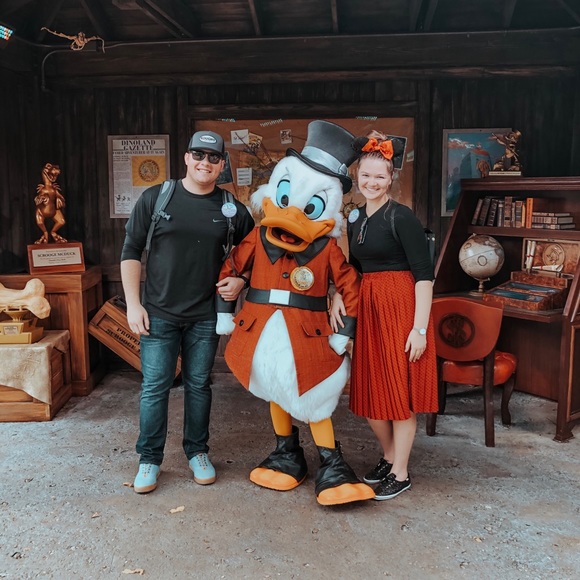 Meet your Posher, Celina - Picture 3 of 4